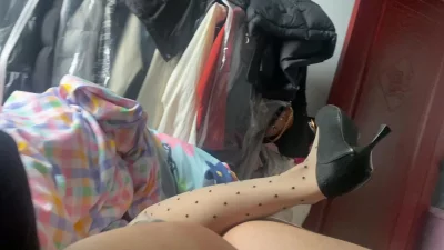 重庆绿帽夫妻蹲单女，淫妻绿帽新手夫妻